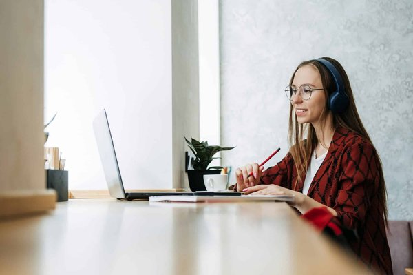 What Are the Key Considerations for UK Businesses Outsourcing IT Services?