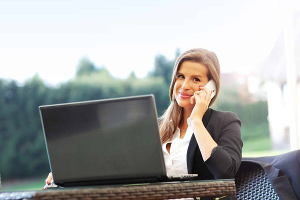 What legal strategies should UK businesses use to handle union negotiations?